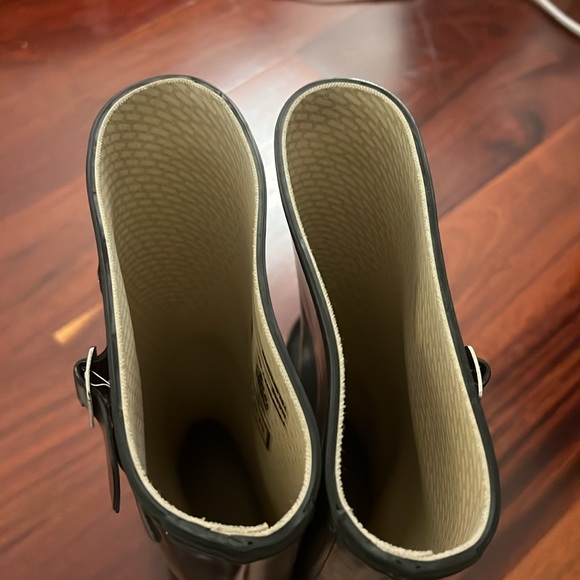 Hunter Rain Boots - Picture 8 of 9